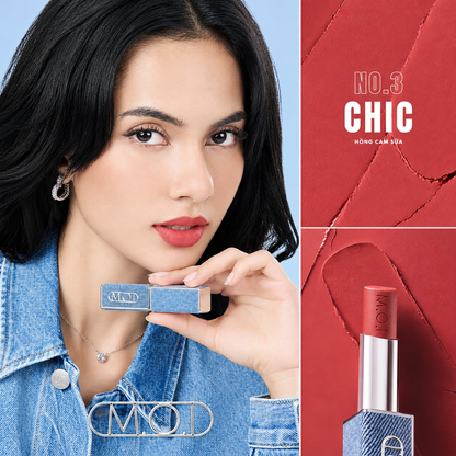 Son M.O.I The New Iconic No.3 Chic hồng cam sữa và màu son trên môi